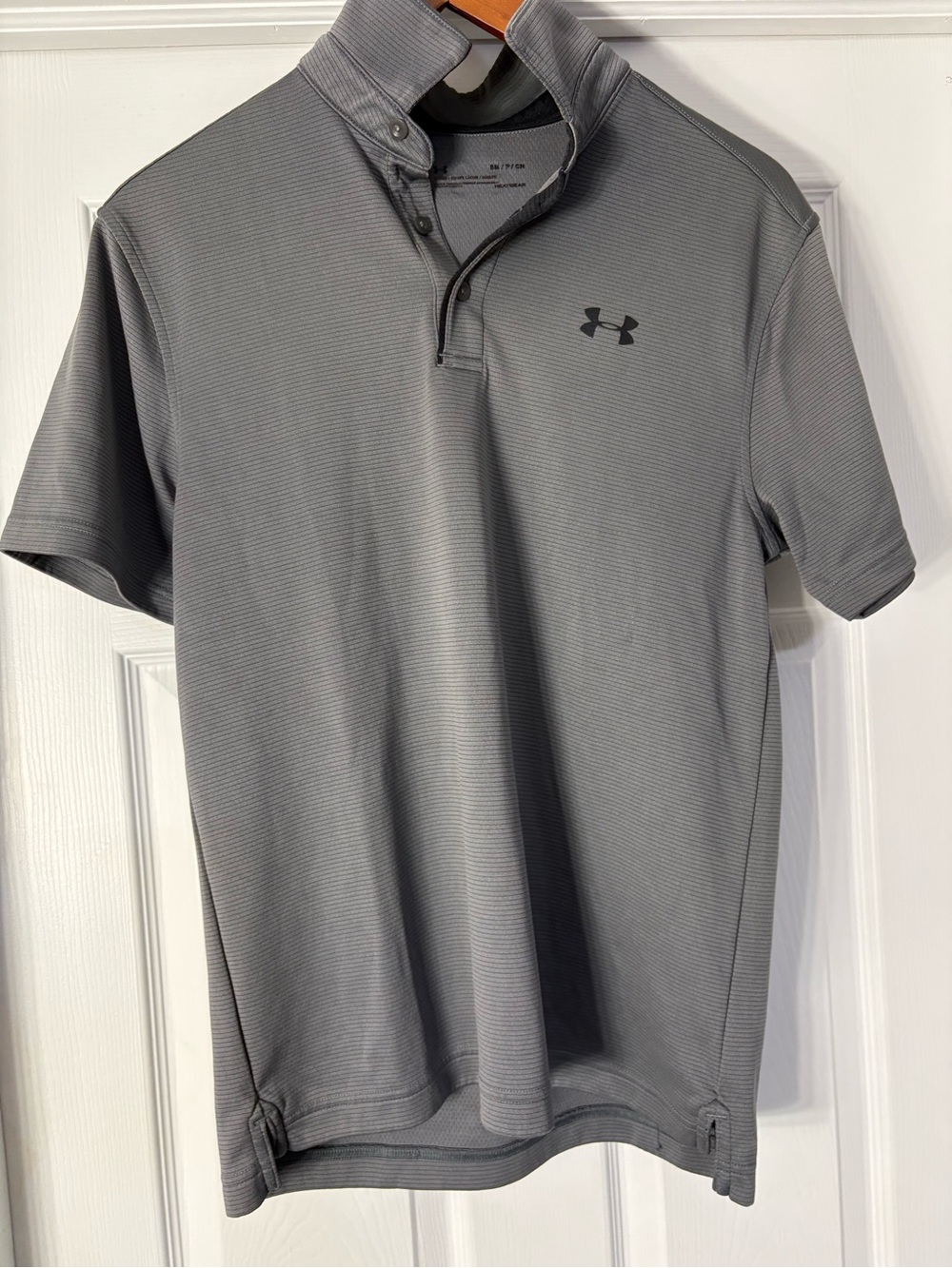 Under Armour Men’s Gray Short Sleeve Polo